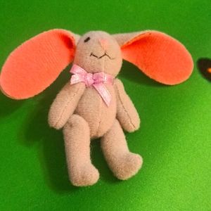Bunny pin
